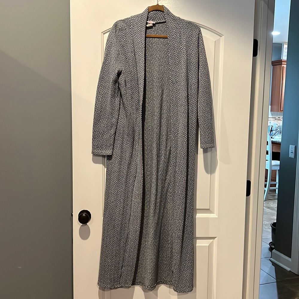 Size large, pretty Young thing ankle length cardigan